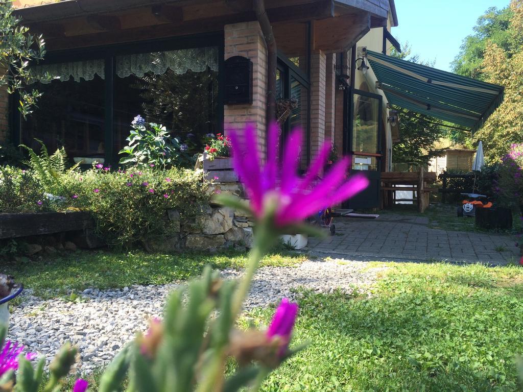 Agriturismo La Taverna Del Nonno Borzonasca المظهر الخارجي الصورة