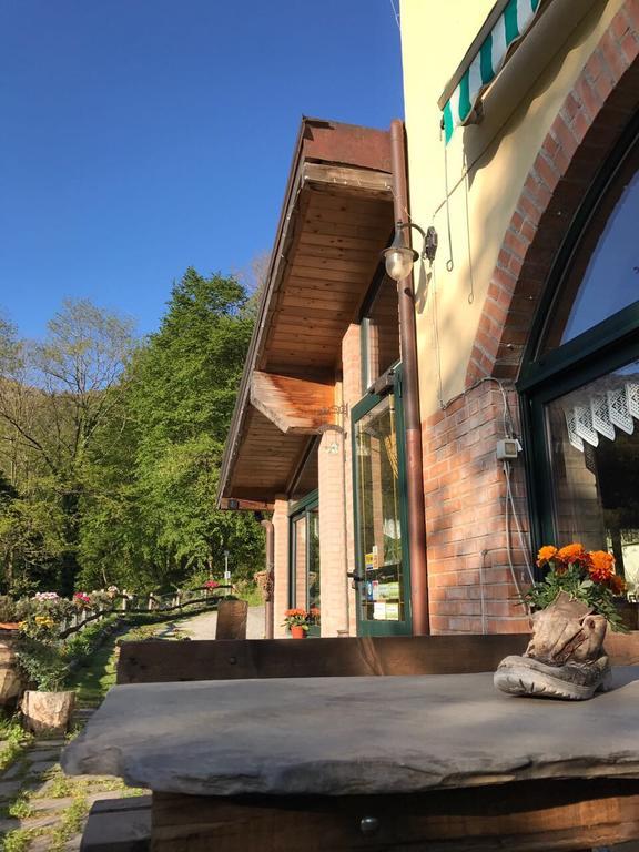 Agriturismo La Taverna Del Nonno Borzonasca المظهر الخارجي الصورة